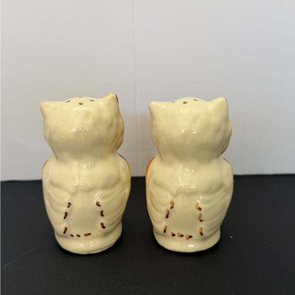 Vintage Owl Salt and Pepper Shakers cork stopper gold accents - Picture 2 of 6